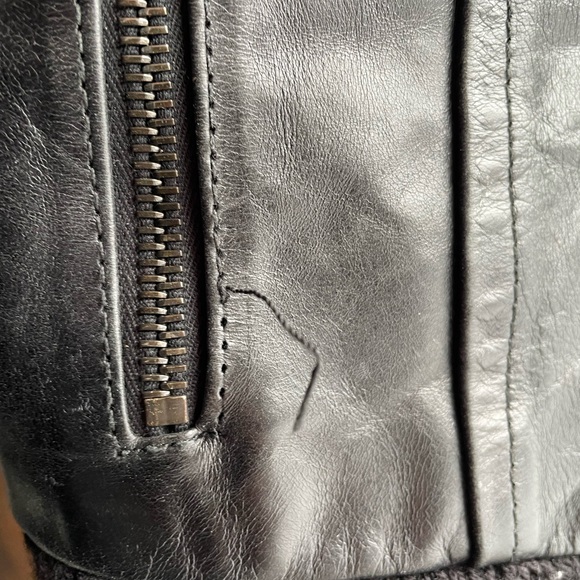 Ventcouvert Leather Jacket - Picture 6 of 9